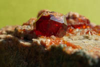 Essonite ; Hessonite
