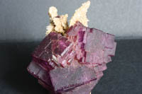 Fluorite cubica ; Cubic fluorite