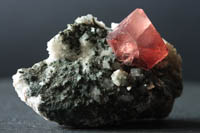 Fluorite ottaedrica ; Octahedral fluorite