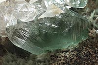 Quarzo con bissolite e scolecite
