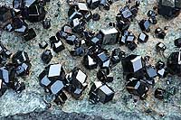 Granato andradite var. melanite